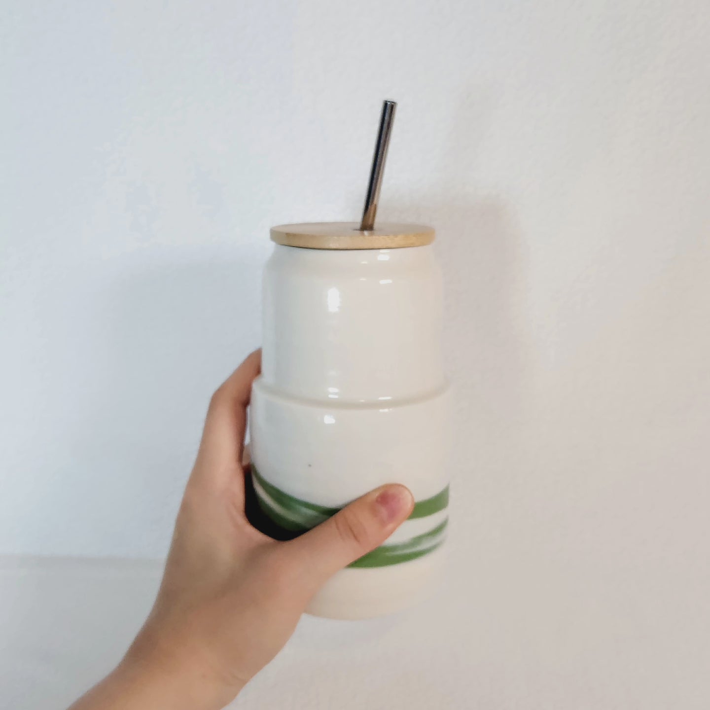 Tumbler with bamboo lid